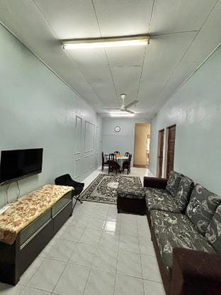 De Iman homestay Vacation rental in Perak