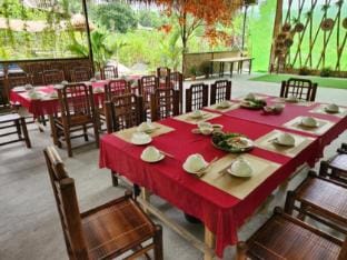 Dong Que Homestay-Tours-Motorbike, Car rental, Hiking Vacation rental in Vietnam