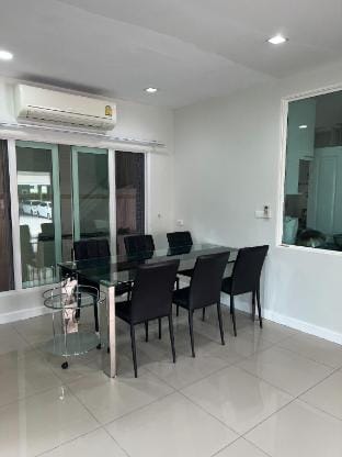 Pawin’s House Near Suvarnabhumi Airport Vacation rental in Bangkok