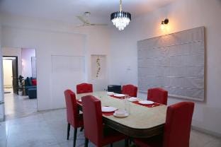 Row House 4 BHK - 4 balconies-Near AIG Hospital Villa in Hyderabad