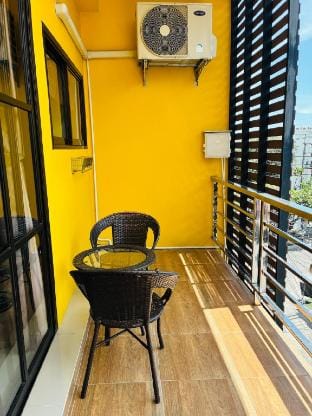 Rainbow Room No.16 Front of Haad Rin Queen Ferry Vacation rental in Ko Samui