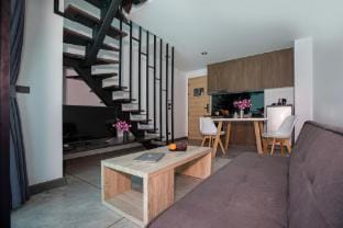 Perfect Stay, Naiharn Pool Access Duplex UTL A102 Apartment in Rawai