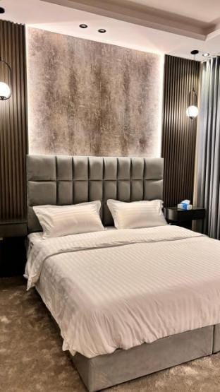 39 elegant rooms and lounge in Jerusalem Vacation rental in Riyadh