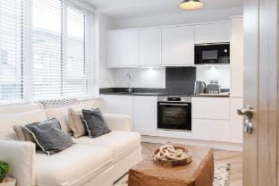 Prime Location: Chester City Apartment Apartment in Chester