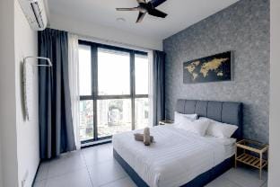 Breezy Urban @6pax SeaView InfinityPool Georgetown Vacation rental in George Town
