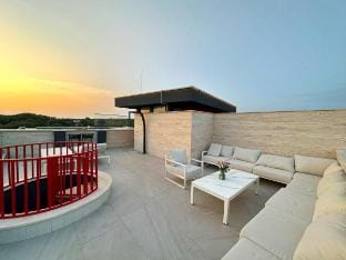 Penthouse - private rooftop pool Vacation rental in Zadar County