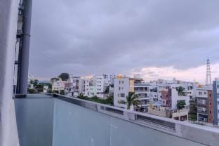 Spacious Modern 3BHK in E - City | Balcony Views Apartment in Bengaluru