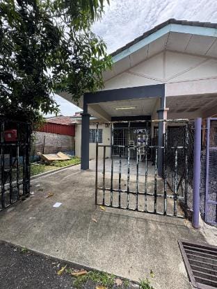 AFS Cottage Guest House Vacation rental in Malaysia