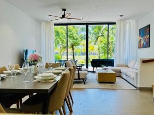 Sanctuary Villa 3 phòng - xinh đẹp - nằm sát biển Villa in Ba Ria - Vung Tau