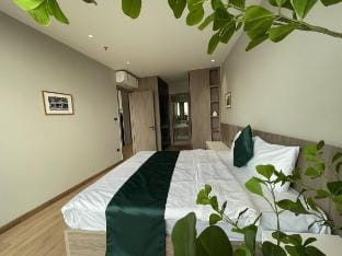 XOI Lumi_401_Lakeside 2BR-75m²_Kitchen&Balcony@CBD Vacation rental in Laos
