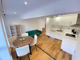 The market view Annex Apartment in London Borough of Southwark