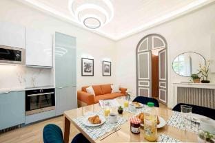 Elegant Haussmann House - Champs Élysées, Paris Vacation rental in Paris