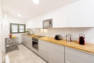 Secret House – Champs Élysée – Rare – AC Vacation rental in Paris