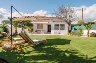 Bonito chalet mas estudio independiente en Busot Villa in Alacantí