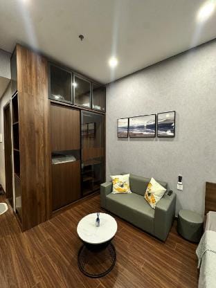 Leo's Home/H3.11/Masteri Waterfront Vacation rental in Laos
