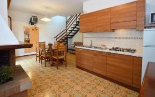Bright and Spacious House with Green Retreat Outside Apartment in Lignano Sabbiadoro