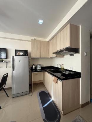 City Center Cozy Studio Unit Apartment in Lapu-Lapu City