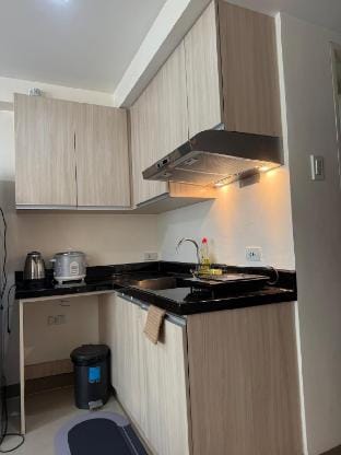 City Center Cozy Studio Unit Apartment in Lapu-Lapu City