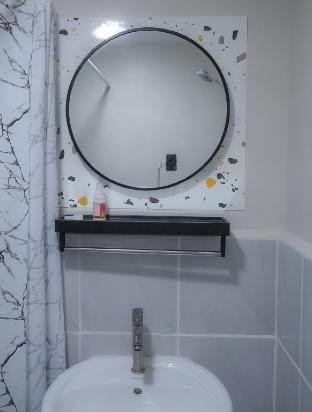 Cebu Flat Pool View Staycation
for groups of 6pax Apartment in Lapu-Lapu City