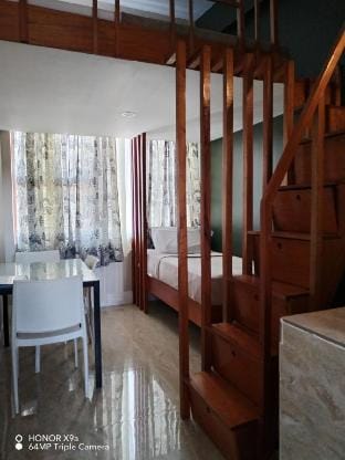 Private Units at Fantastic Location - 35 - Nato’s Vacation rental in Bacolod