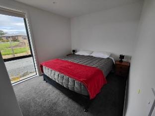 3BR | Decks | Wi-Fi | Quiet | Modern Vacation rental in Kaikōura