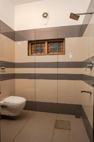 Yellow Leaves Homestay-Standard room 2 Vacation rental in Kerala