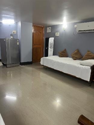 Penthouse with terrace garden (AC & WiFi) Vacation rental in Bangladesh