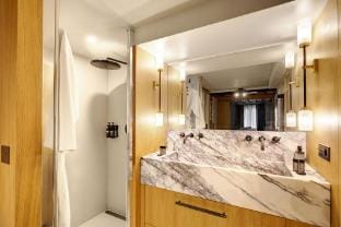 Ultra luxe et Confort au Coeur des champs-Elys  es Apartment in Paris