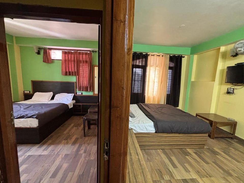 Sky Hills Hotel Hotel in Shimla