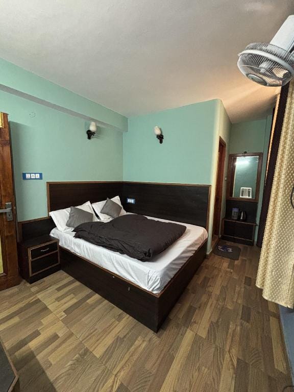 Sky Hills Hotel Hotel in Shimla