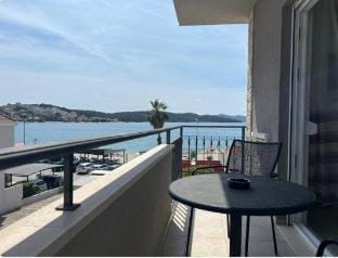 Apartment - Sea View, Balcony - 03F #9 Apartment in Okrug Gornji