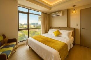 1BR Luxury Suite | Near Okada & Airport Apartment in Pasay