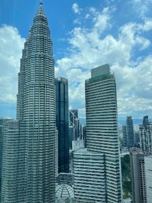 Sky Suites,High-End, 3BR, KLCC View, High Floor Apartment in Federal Territory of Kuala Lumpur