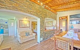 House Among the Olives, Levante Blu POOL  Apartment in Province of Massa and Carrara