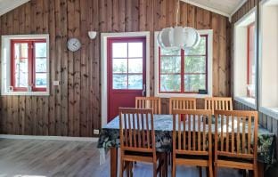 Holiday home on Hillestadheia Vacation rental in Norway