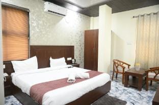 SHYAM CONTINENTAL Vacation rental in Uttar Pradesh
