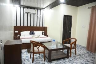 SHYAM CONTINENTAL Vacation rental in Uttar Pradesh