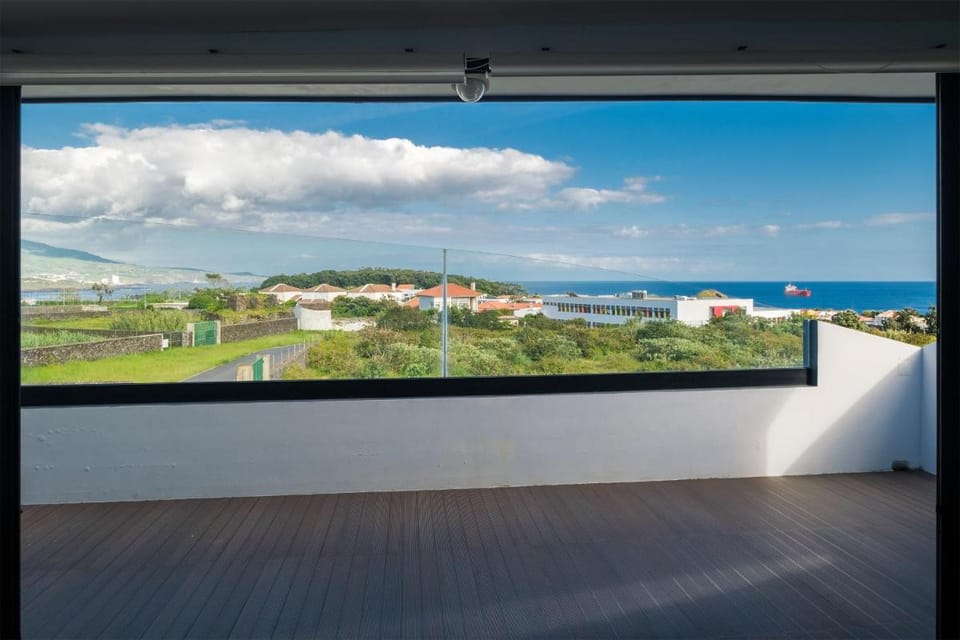 TableTop Villa in Azores District