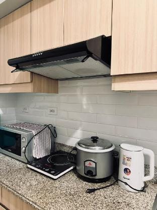 Hiraya Suite @ The Celandine Vacation rental in Quezon City
