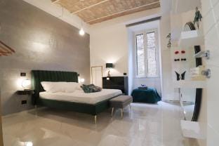 FLORA Apartment in Rome