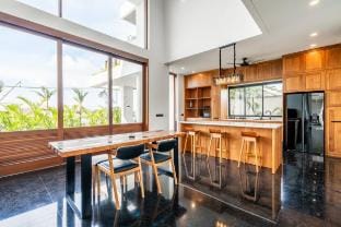 Merayu 2 - 5BR villa in Central Canggu Batu Bolong Vacation rental in North Kuta