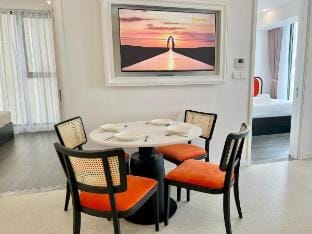 +2BR/Nice Seaview/Kiss bridge/Firework/Sunset Town Apartment in Phu Quoc