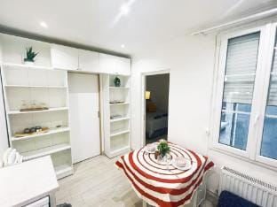 Appt next to Galerie Lafayette  Apartment in Paris