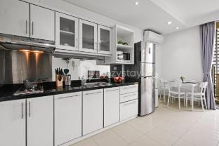 Selka by Kozystay - Kuningan Vacation rental in South Jakarta City