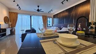 Luxury Studio Suites -4Pax#Trefoil Setia Alam Vacation rental in Selangor, Malaysia