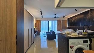 Luxury Studio Suites -4Pax#Trefoil Setia Alam Vacation rental in Selangor, Malaysia