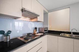 Magnolia 28 ApartHotel by Kozystay - Kebon Jeruk Vacation rental in Jakarta