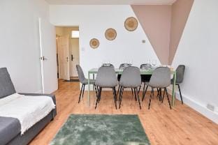 Elegant 3-Bed flat in Bayswater! Vacation rental in City of Westminster