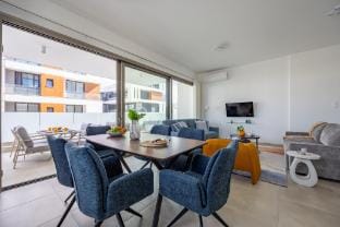 303 Mulberry Tree - Lovely with Large Terrace Apartment in Germasogeia