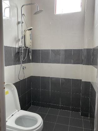 13 Comfy Room in Changloon Villa Vacation rental in Kedah